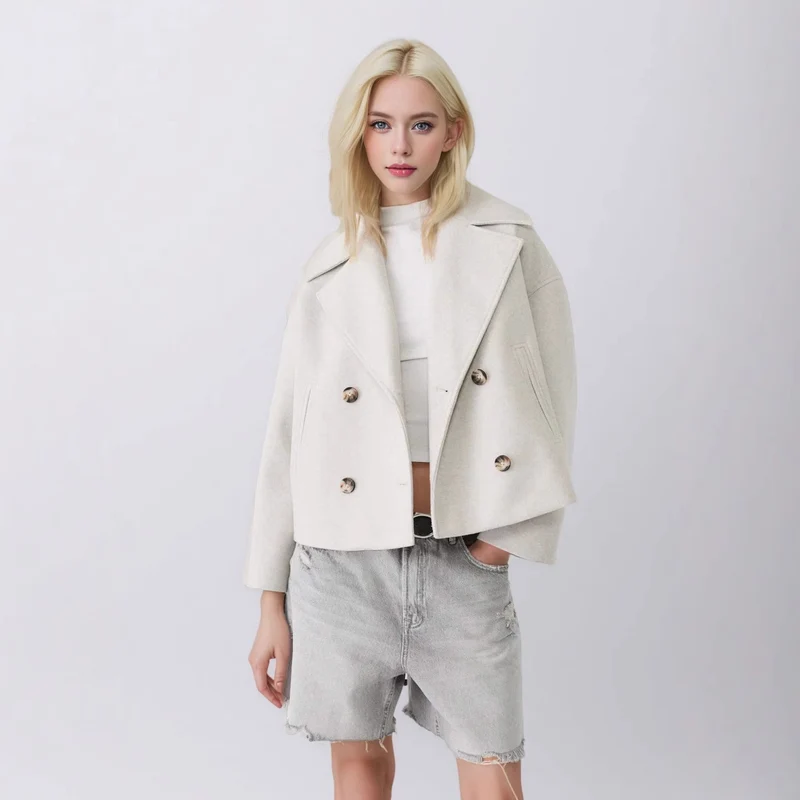 Damen Kurzer Doppelreihiger Wollmix-Mantel mit Oversize-Revers Nord Taschen