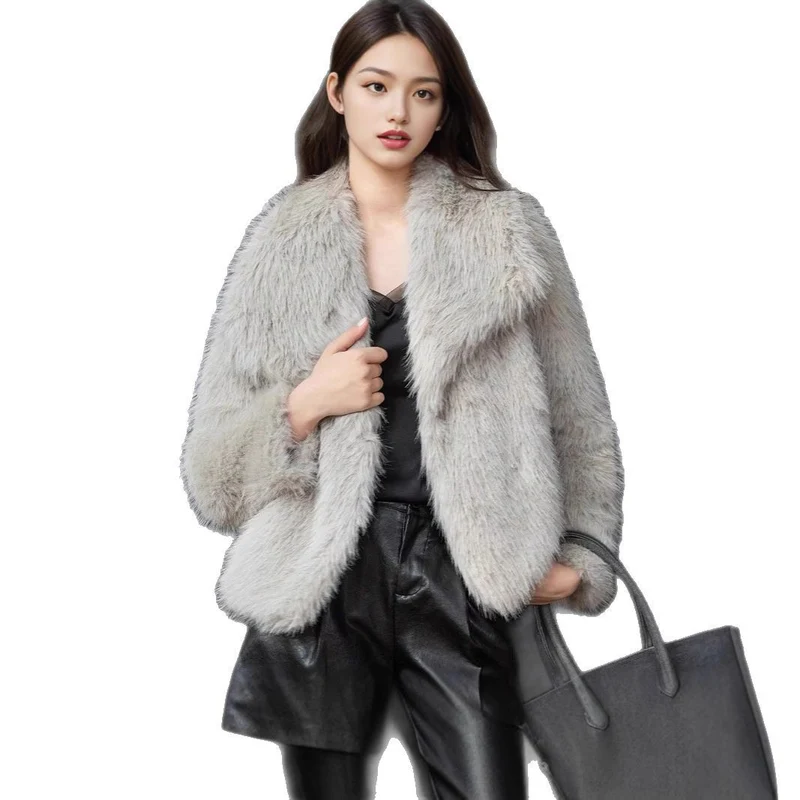 Damen Kurze Kunstfelljacke mit voluminösem Schalkragen Nord Taschen