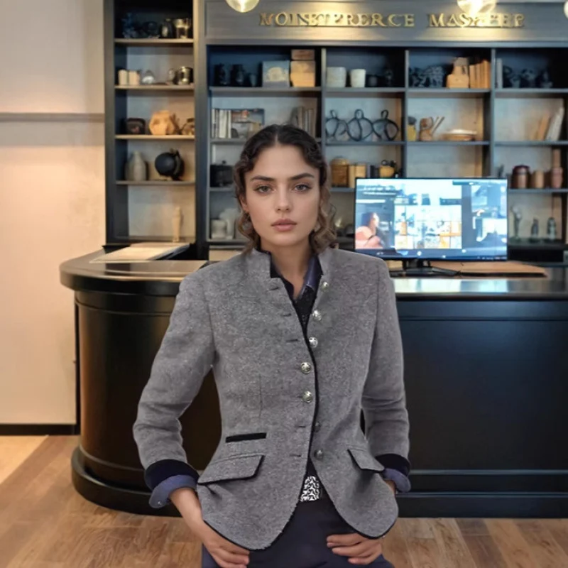 Damen Kurzblazer mit Stehkragen und Samtbesatz Nord Taschen