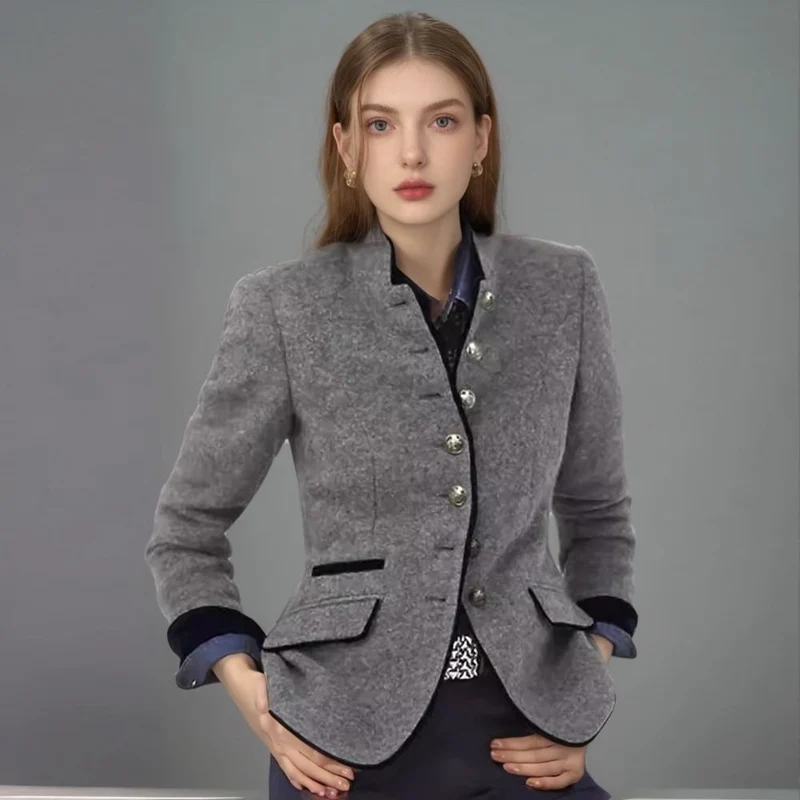 Damen Kurzblazer mit Stehkragen und Samtbesatz Nord Taschen