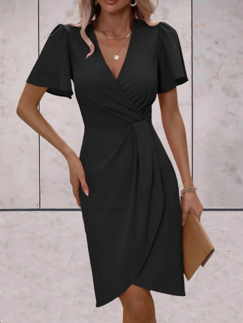 Klassisches Wickelkleid mit V-Ausschnitt