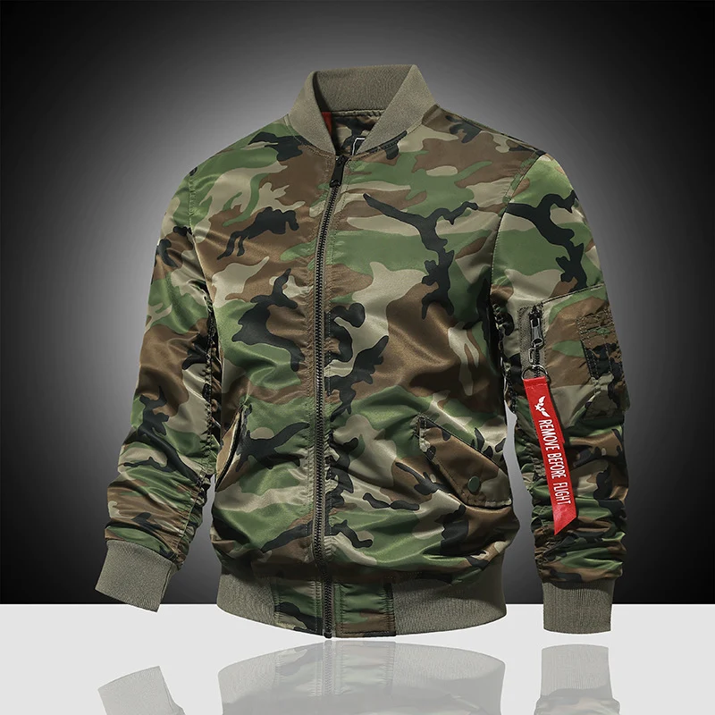 Herren militärisch inspirierte Bomberjacke mit Camouflage, Ärmeltasche und Rippbündchen Nord Taschen