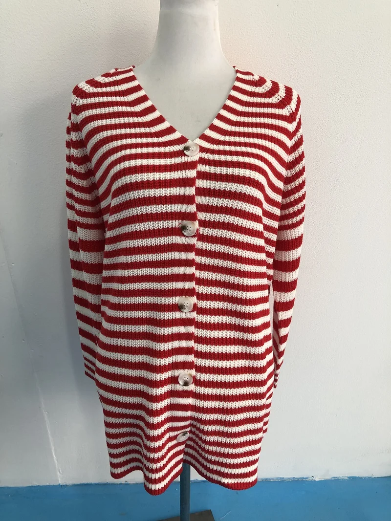 Damen gestreifte oversized Strickjacke mit V-Ausschnitt und Knopfleiste Nord Taschen