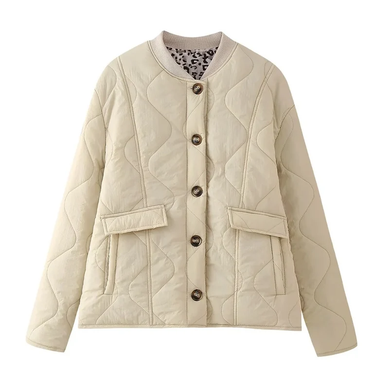 Damen Gepolsterte Steppjacke im Boxy‑Schnitt mit Rundhalsausschnitt und aufgesetzten Taschen Nord Taschen