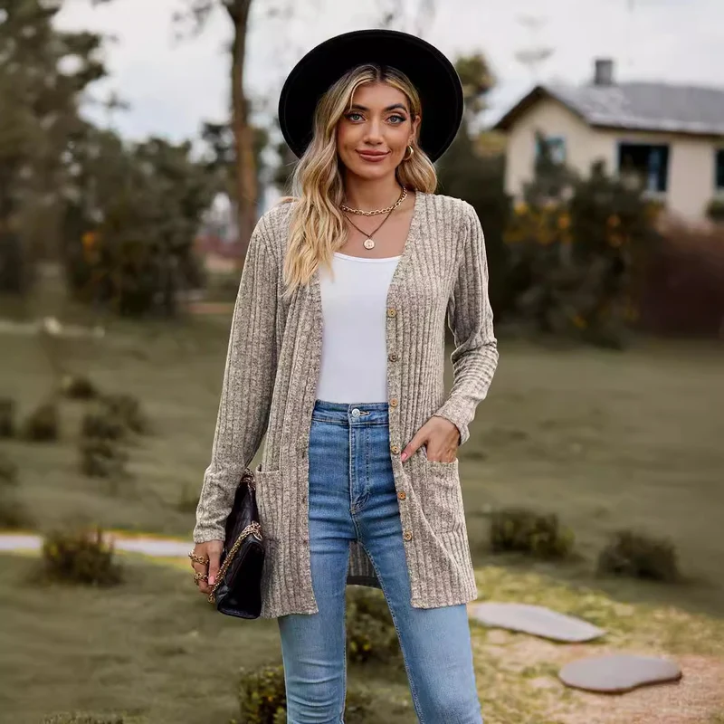 Damen Lang geschnittene Rippstrick‑Cardigan mit Knopfleiste und Eingrifftaschen Nord Taschen