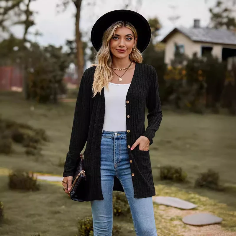 Damen Lang geschnittene Rippstrick‑Cardigan mit Knopfleiste und Eingrifftaschen Nord Taschen