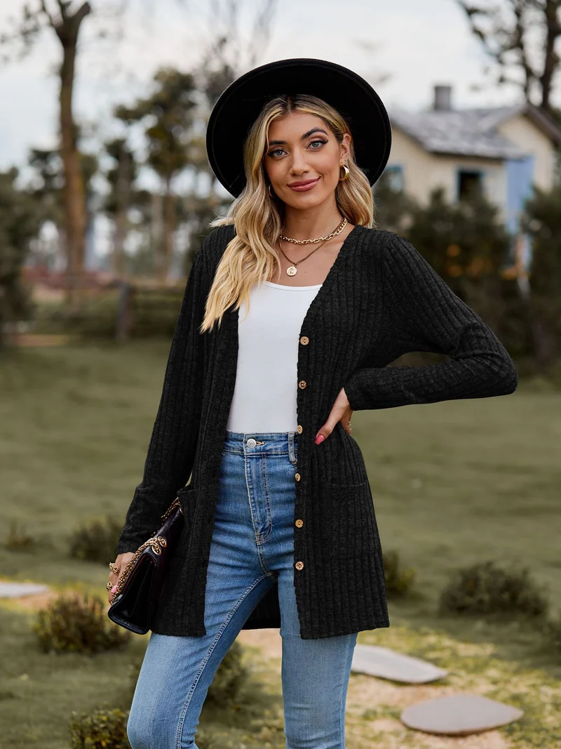 Damen Lang geschnittene Rippstrick‑Cardigan mit Knopfleiste und Eingrifftaschen Nord Taschen