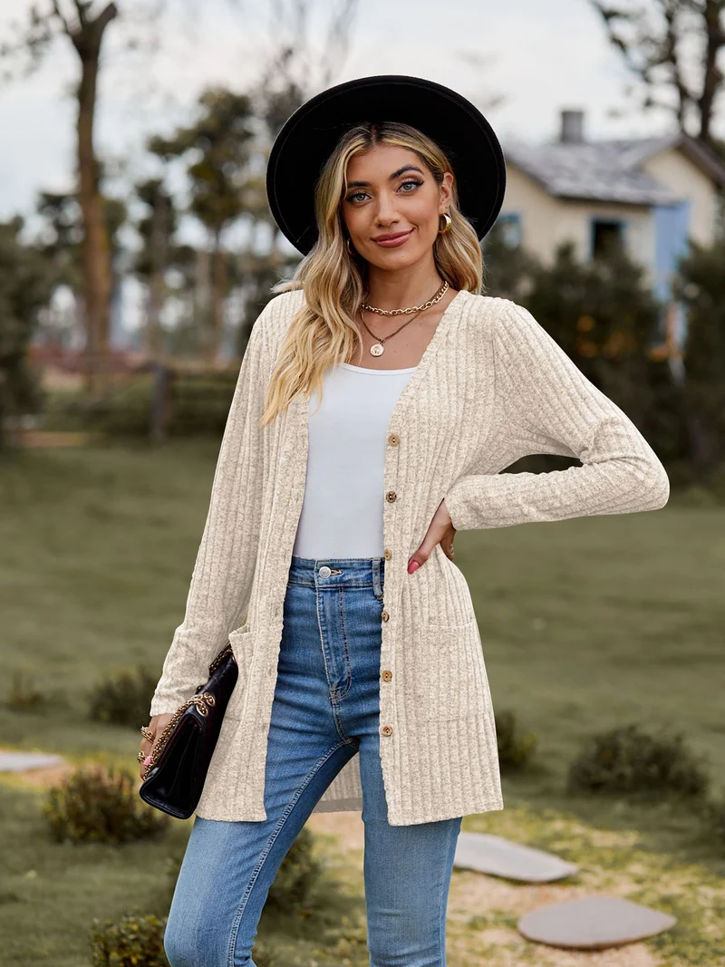 Damen Lang geschnittene Rippstrick‑Cardigan mit Knopfleiste und Eingrifftaschen Nord Taschen