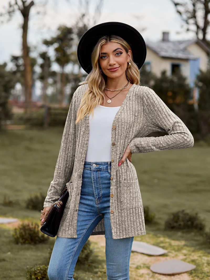 Damen Lang geschnittene Rippstrick‑Cardigan mit Knopfleiste und Eingrifftaschen Nord Taschen