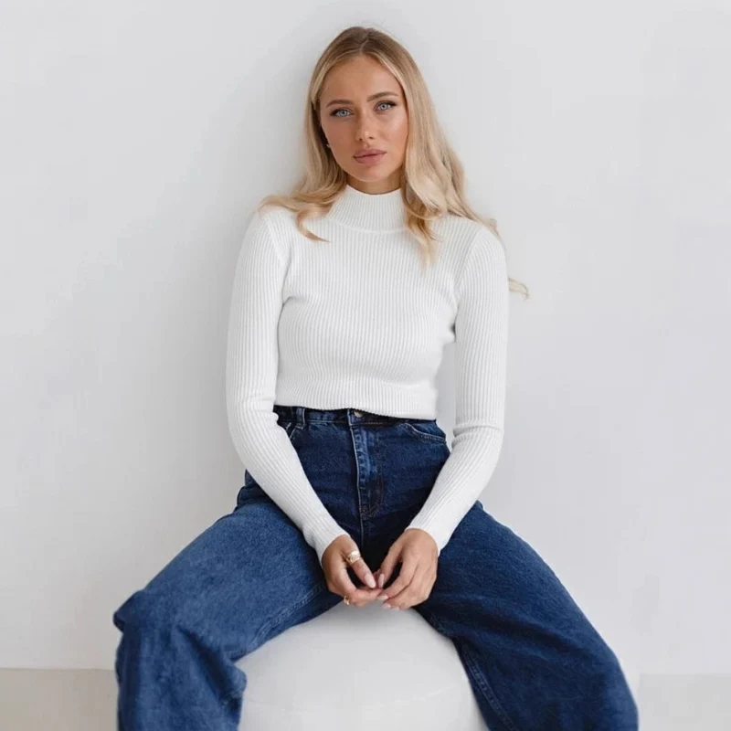 Damen Kurzgeschnittener Rippstrick‑Rollkragenpullover mit taillierter Passform Nord Taschen