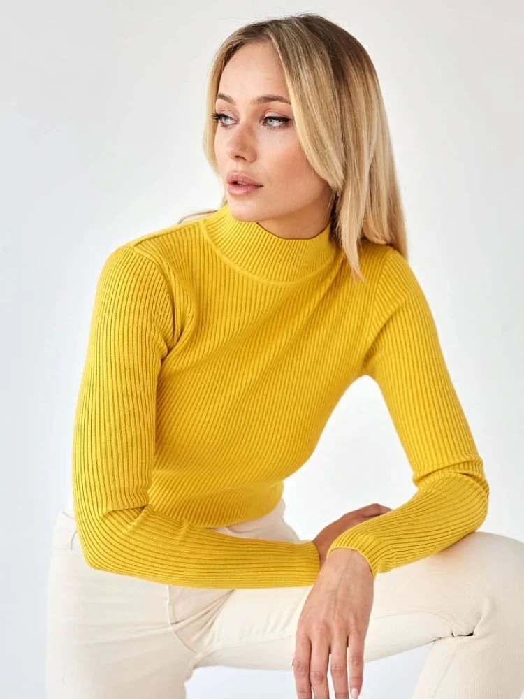 Damen Kurzgeschnittener Rippstrick‑Rollkragenpullover mit taillierter Passform Nord Taschen