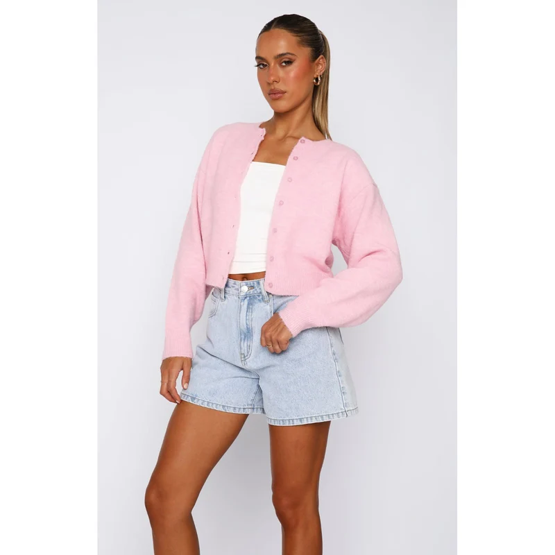 Damen Kurzgeschnittene Strickjacke mit verdeckter Knopfleiste und Ballonärmeln Nord Taschen