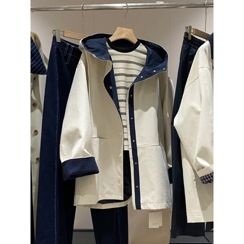Unisex Oversized utilitarischer Trenchcoat mit kontrastiertem Innenfutter und Kapuze Nord Taschen