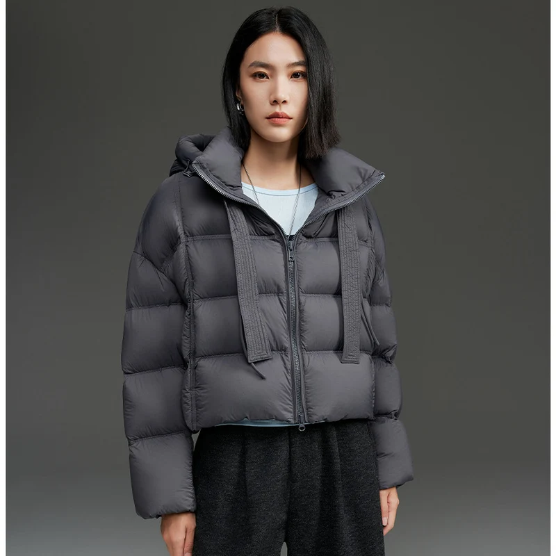 Damen Kurz geschnittene Boxy-Steppjacke mit voluminöser Kapuze und Kordelzug Nord Taschen