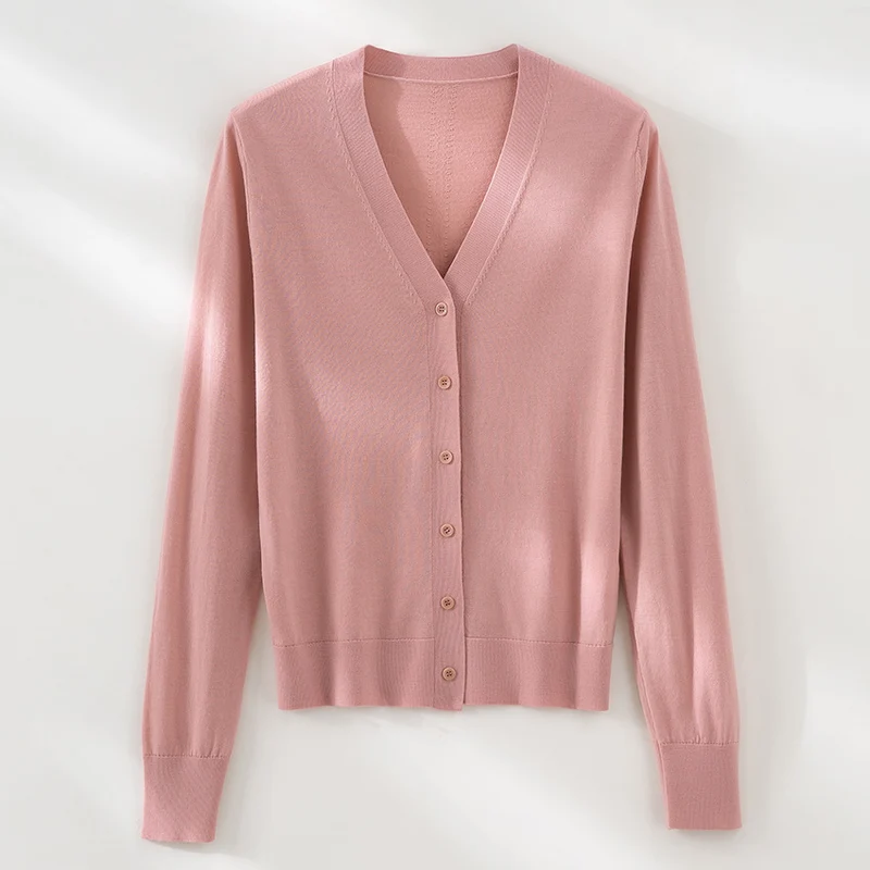 Damen Feinstrick-Cardigan mit V-Ausschnitt, Knopfleiste und Rippbündchen Nord Taschen
