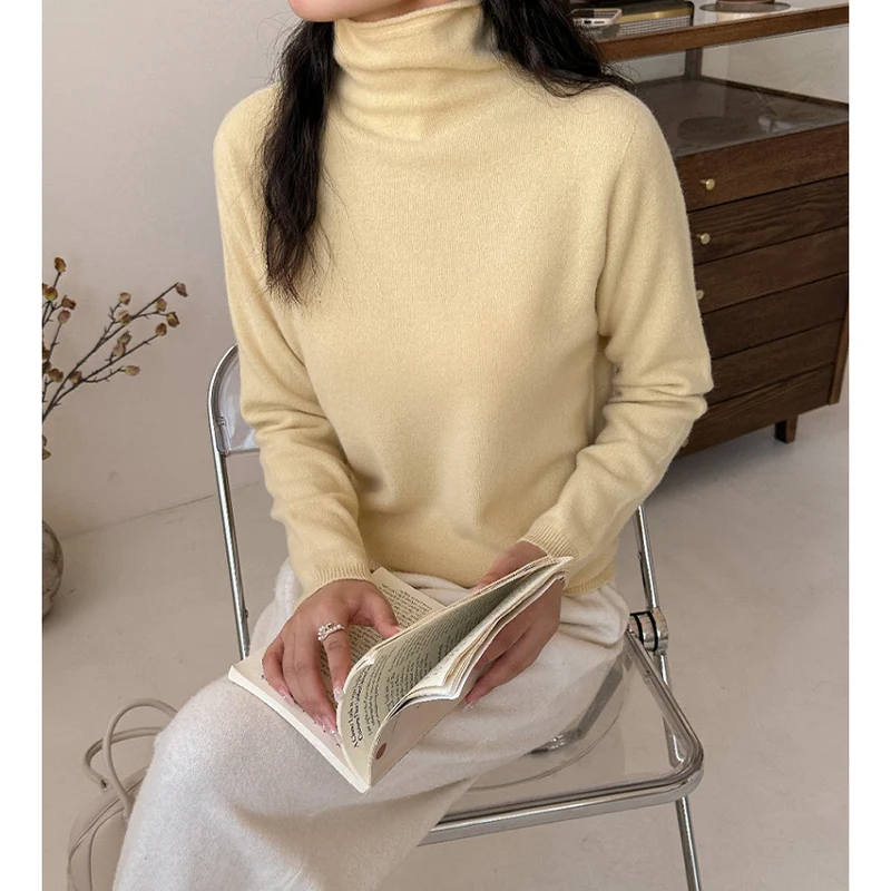 Damen Feiner Rollkragenpullover aus Kaschmir‑Mix mit schmaler Silhouette Nord Taschen