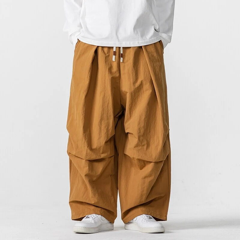 Herren Weite Utility-Loungehose mit überlappenden Falten und Kordelzugbund Nord Taschen