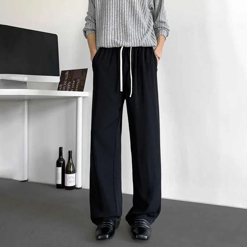 Herren Weite Relaxed-Fit Loungehose mit elastischem Bund und Tunnelzug Nord Taschen