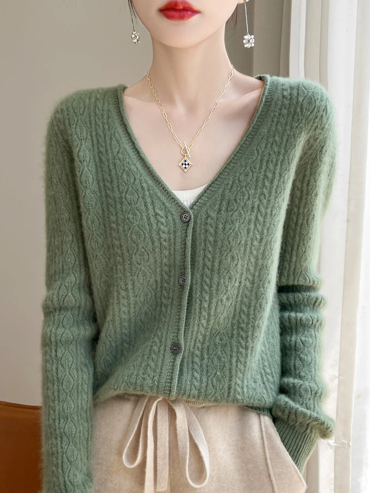 Damen Kurzer Zopfmuster-Cardigan im Mohair-Look mit V‑Ausschnitt und gerippten Bündchen Nord Taschen