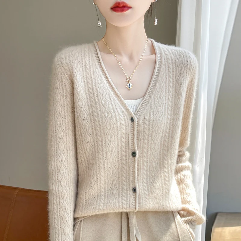 Damen Kurzer Zopfmuster-Cardigan im Mohair-Look mit V‑Ausschnitt und gerippten Bündchen Nord Taschen