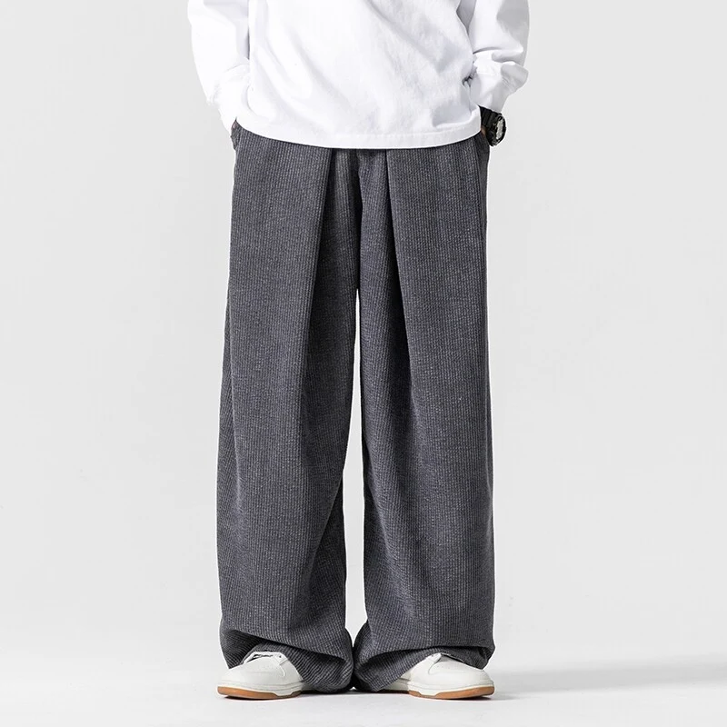 Herren Weite Cordhose mit Bundfalten und Relaxed-Silhouette Nord Taschen