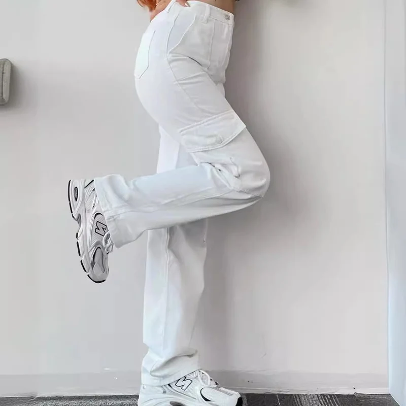 Damen High-Waist-Cargohose aus Twill mit aufgesetzten Klappentaschen und weitem Bein Nord Taschen