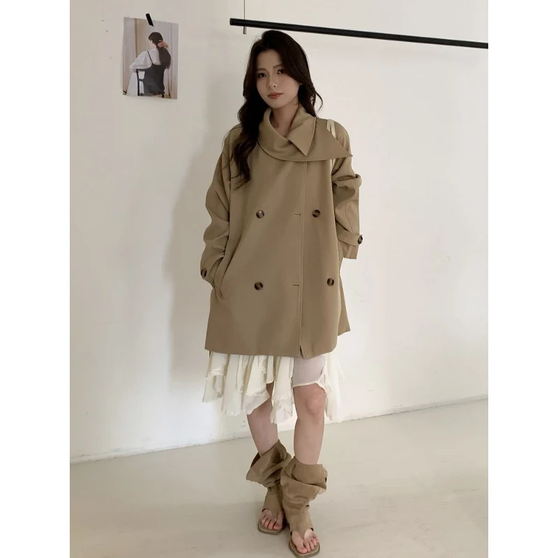 Damen Kurztrench mit extra weitem Revers, Raglanärmeln und Hornknopfdetails Nord Taschen