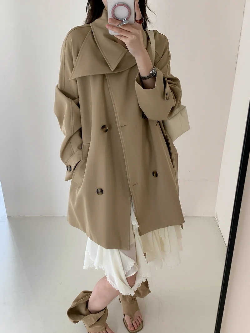 Damen Kurztrench mit extra weitem Revers, Raglanärmeln und Hornknopfdetails Nord Taschen