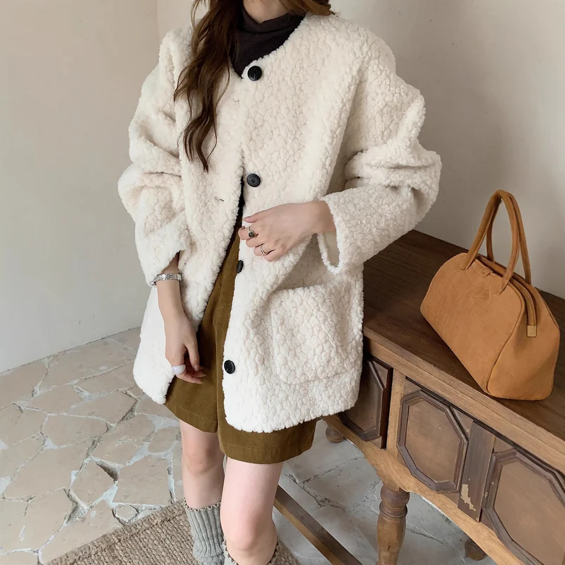 Damen Oversized Teddy‑Mantel mit Rundhals, großer Knopfleiste und aufgesetzten Taschen Nord Taschen