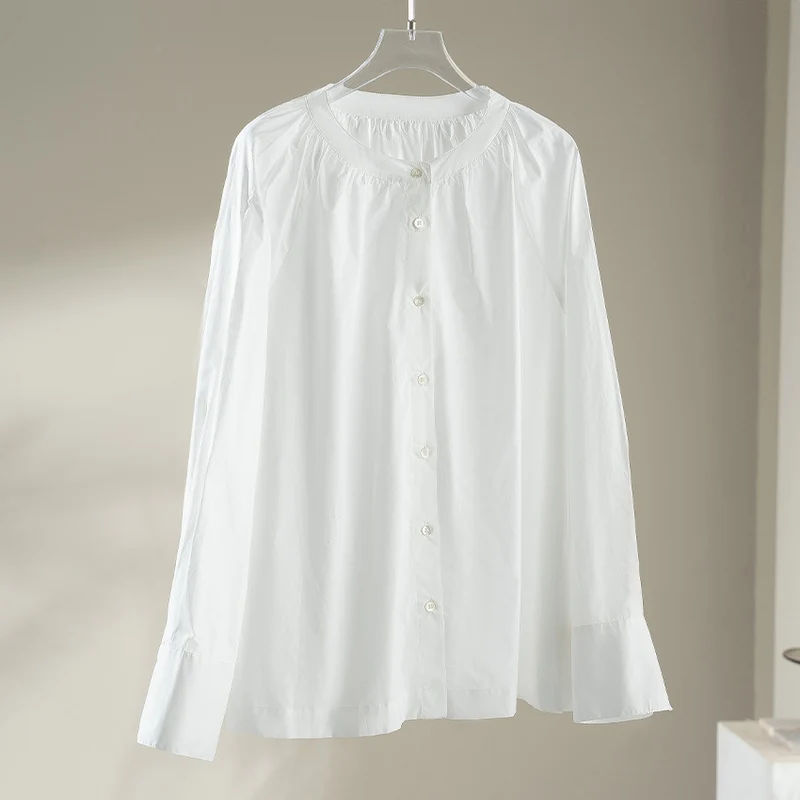 Damen Bluse mit Rundhalsausschnitt, durchgehender Knopfleiste und geraffter Passe Nord Taschen