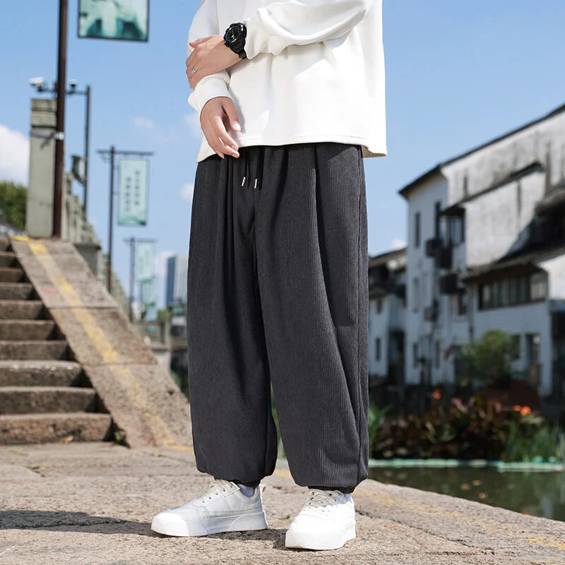 Herren Weite Cord-Loungehose mit Tunnelzug, gerippter Cordstruktur und elastischen Bündchen Nord Taschen