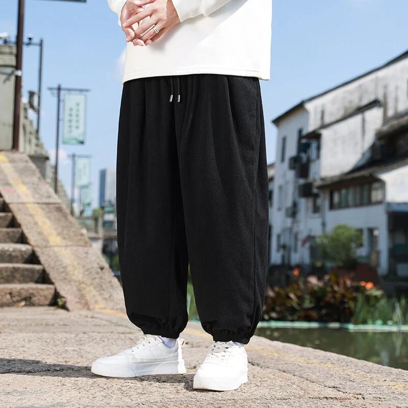 Herren Weite Cord-Loungehose mit Tunnelzug, gerippter Cordstruktur und elastischen Bündchen Nord Taschen