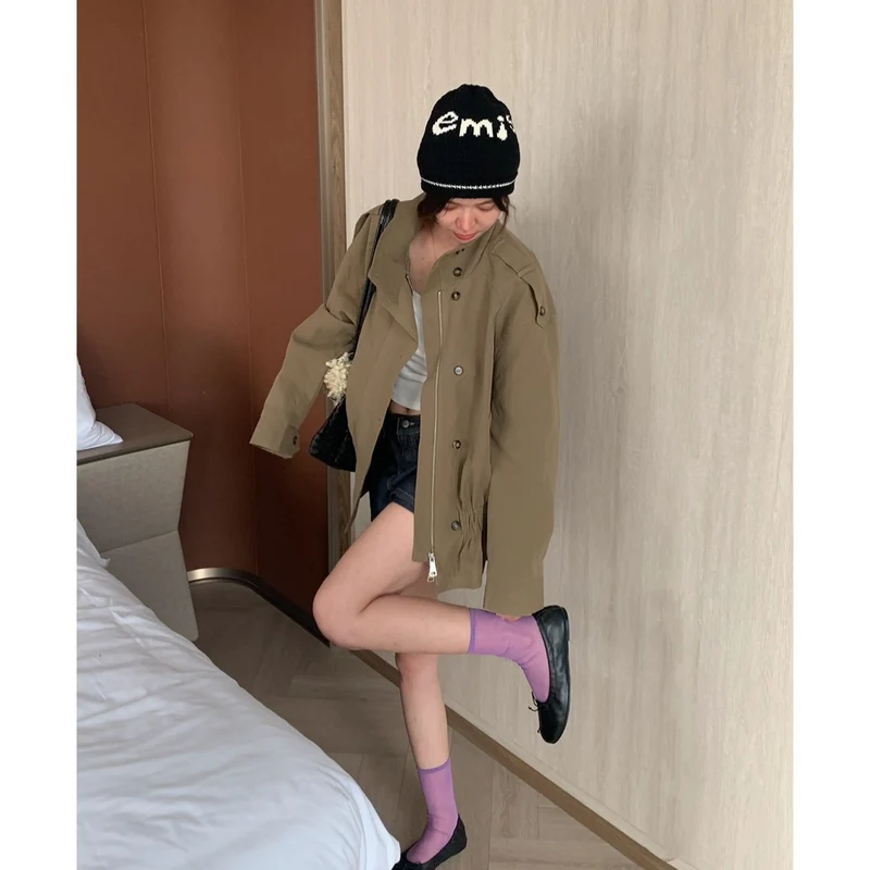 Damen Kurzjacke mit Kordelzug‑Taille, Oversize‑Ärmeln und verdeckter Reißverschluss Nord Taschen