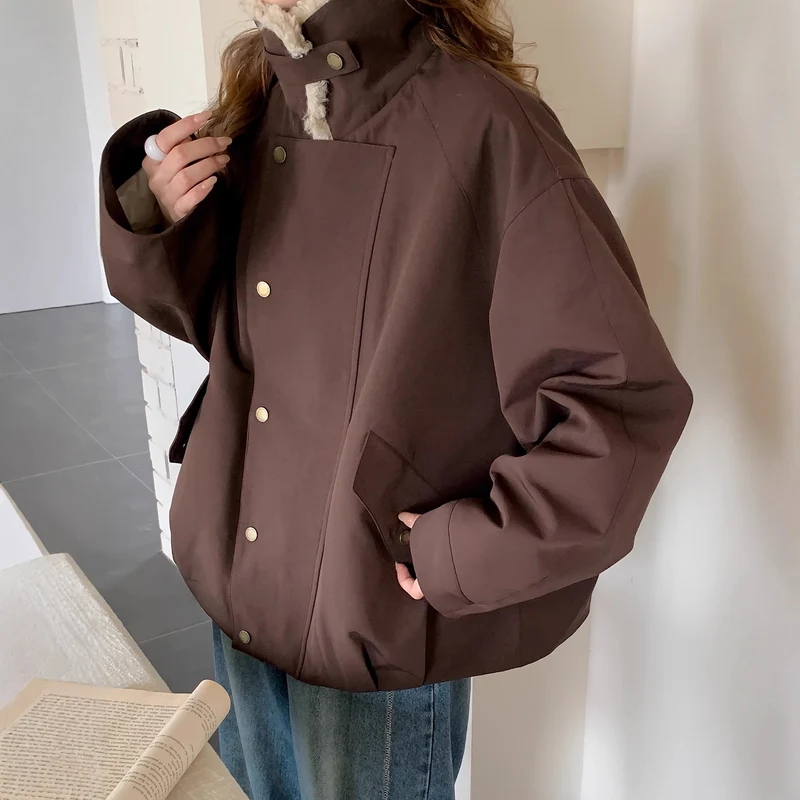 Damen Oversize-Utilityjacke mit hohem Teddykragen und Druckknopfleiste Nord Taschen