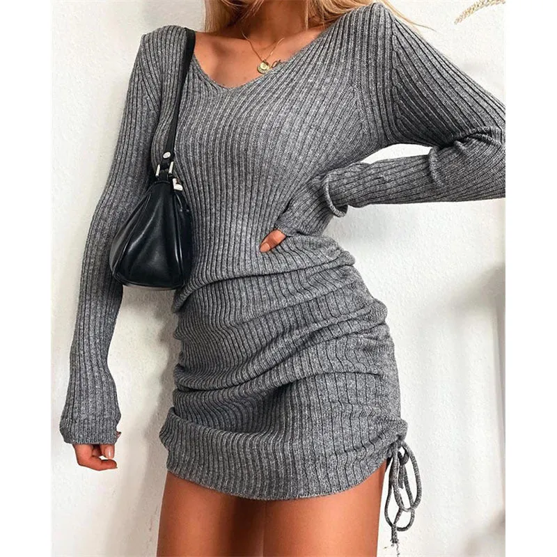 Damen Figurbetontes Rippstrick-Minikleid mit langen Ärmeln und seitlicher Raffung Nord Taschen