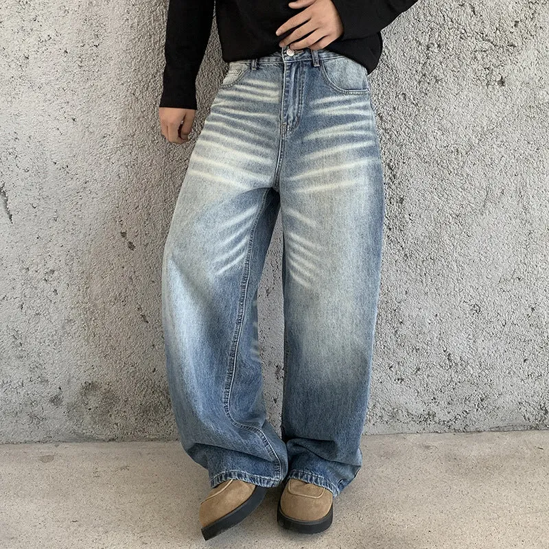 Herren Extraweite Baggy-Denimhose mit hohem Bund, markanten Whisker-Falten und tiefem Schritt Nord Taschen