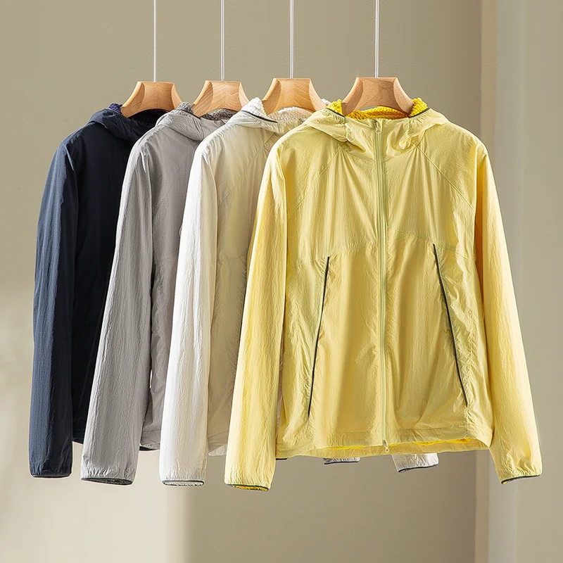 Herren leichte wind- und wasserabweisende Kapuzenjacke mit Fleece‑Innenfutter und Frontreißverschluss Nord Taschen