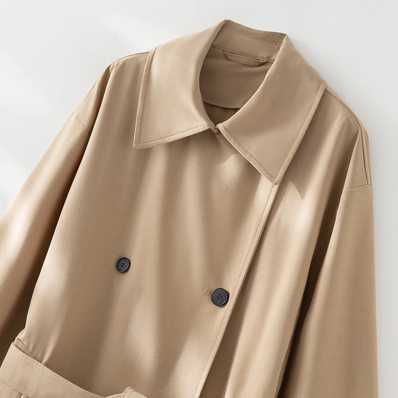 Herren Langer Doppelreihiger Trenchcoat mit Oversize-Schnitt und Reverskragen Nord Taschen