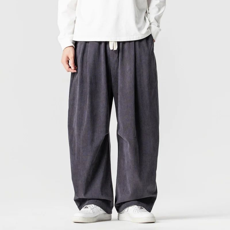 Herren Weit geschnittene Cordhose mit Bundfalten, Tunnelzug und lässiger Baggy‑Silhouette Nord Taschen