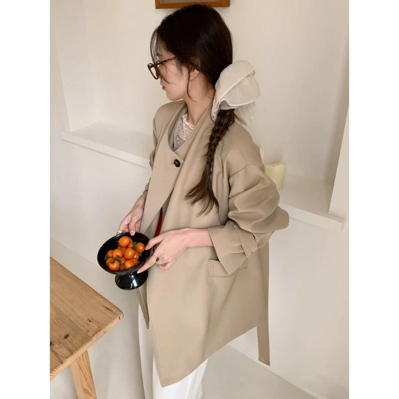 Damen Kurzer Oversize-Mantel mit Bindegürtel, breiten Pattentaschen und legerer Schulter Nord Taschen