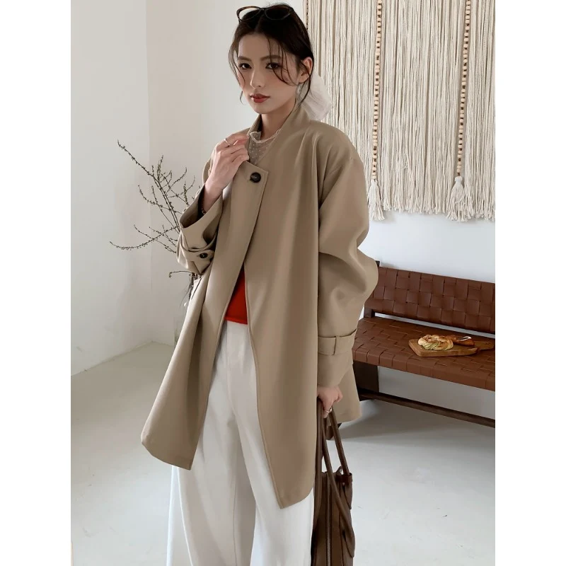 Damen Kurzer Oversize-Mantel mit Bindegürtel, breiten Pattentaschen und legerer Schulter Nord Taschen