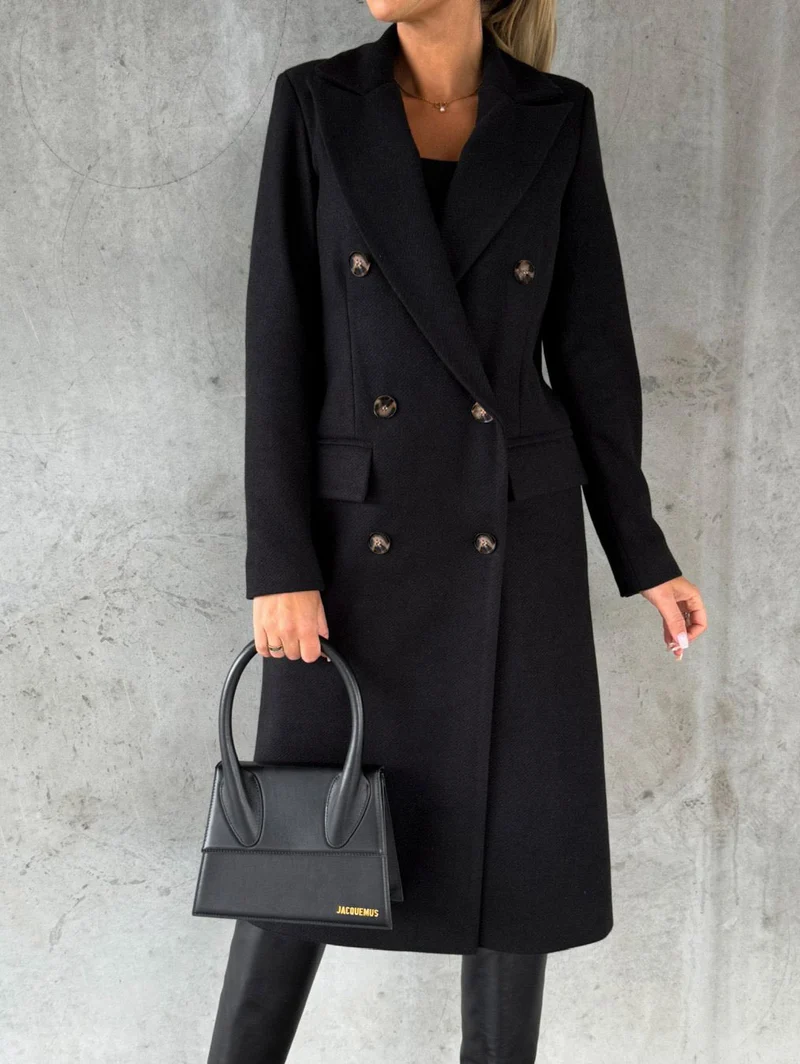 Damen Doppelreihiger Wollmantel im Longline‑Schnitt mit Reverskragen und Pattentaschen Nord Taschen