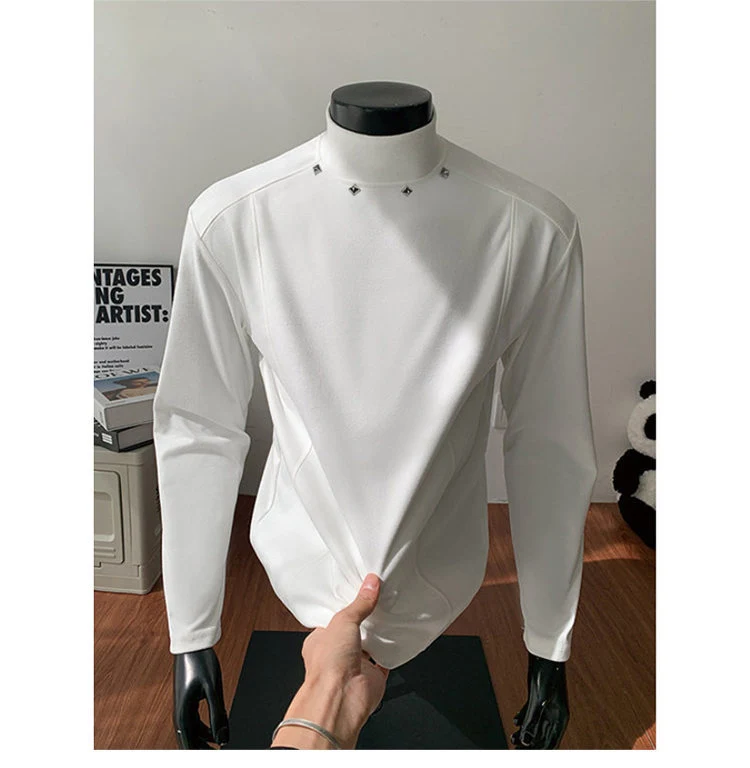 Herren Rollkragen-Feinstrickshirt mit Metallnieten am Kragen und schmaler Silhouette Nord Taschen