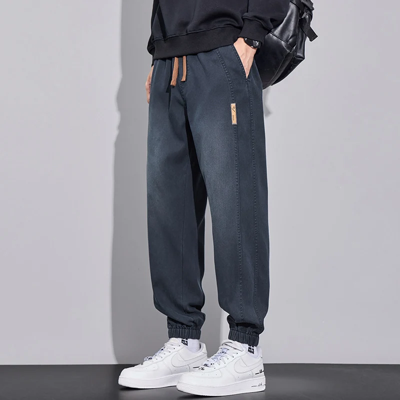 Herren Relaxed-Fit Jogginghose im Denim‑Look mit elastischem Bund, Tunnelzug und geripptem Beinabschluss Nord Taschen