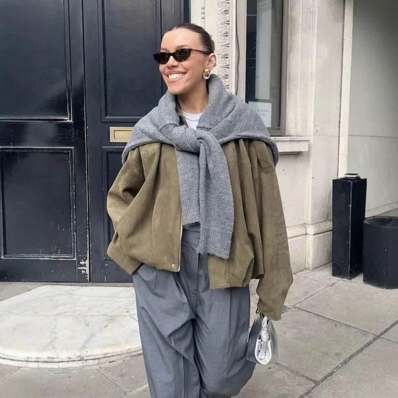 Damen Oversize Wildlederimitat-Kurzjacke Nord Taschen