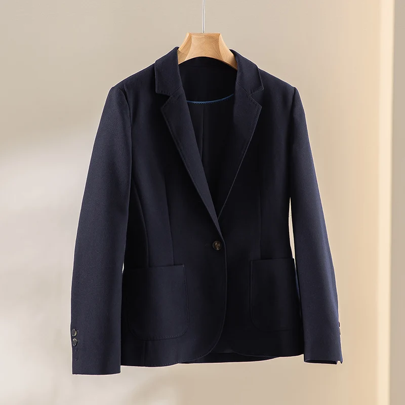 Damen Zweiteiliges Business-Kostüm mit tailliertem Blazer und weitem Midirock Nord Taschen