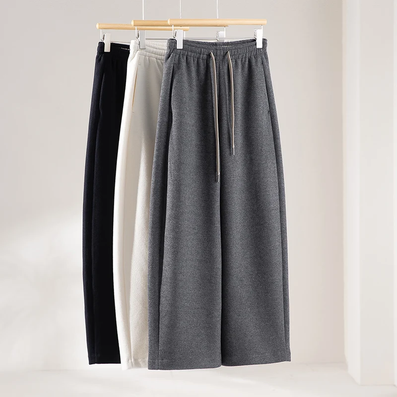 Damen Weite Sweatpant mit elastischem Bund, Kordelzug und seitlichen Eingrifftaschen Nord Taschen