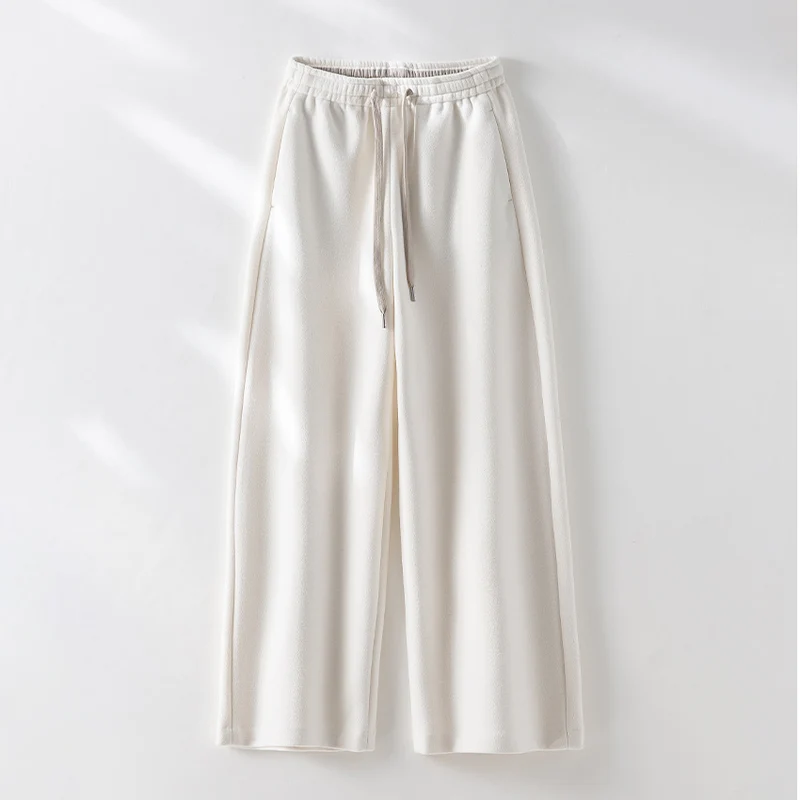 Damen Weite Sweatpant mit elastischem Bund, Kordelzug und seitlichen Eingrifftaschen Nord Taschen