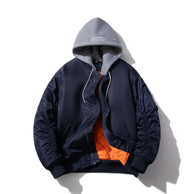 Herren Wattierte Bomberjacke mit Stehkragen, Kammerschnitt und Ärmeltasche Nord Taschen