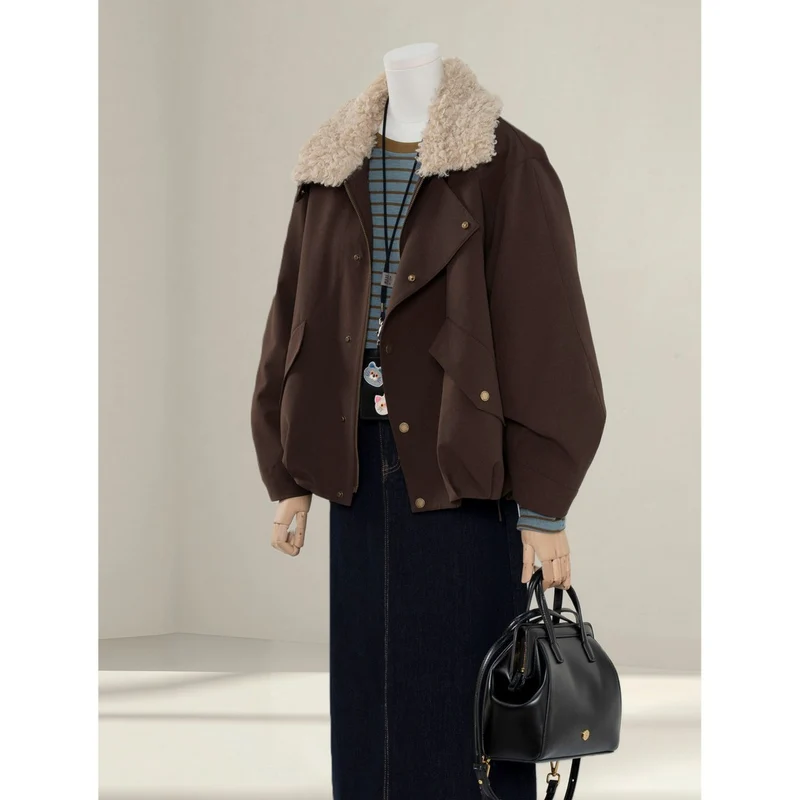 Damen Kurze Oversize-Bomberjacke mit Teddykragen und Druckknopfdetails Nord Taschen